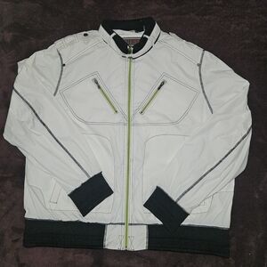 GUESS Men's Lightweight Duncan Jacket.  Size XXLMen's White and Black Jacket
